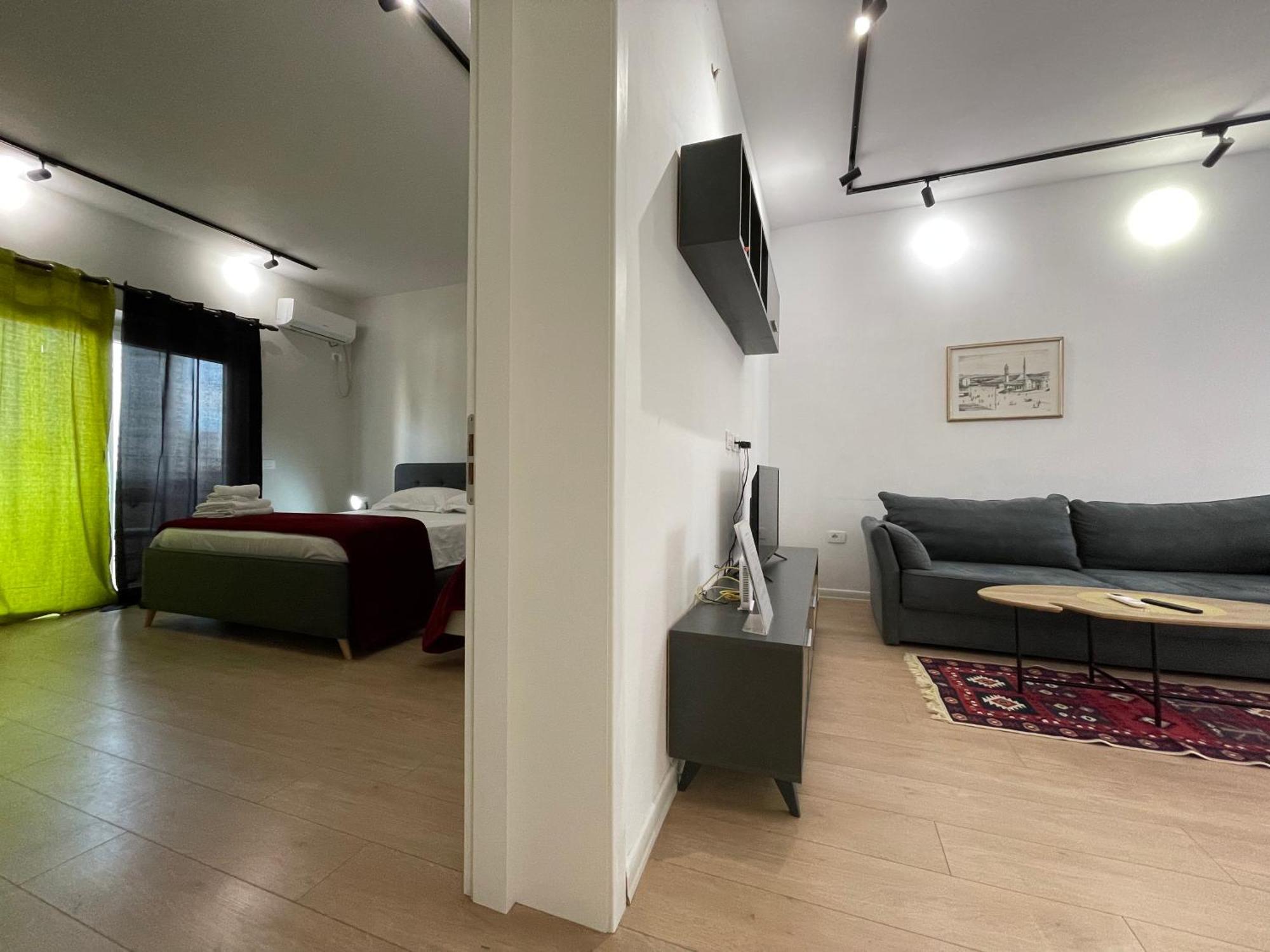 Downtown View Modern Apartment Tirana Bagian luar foto
